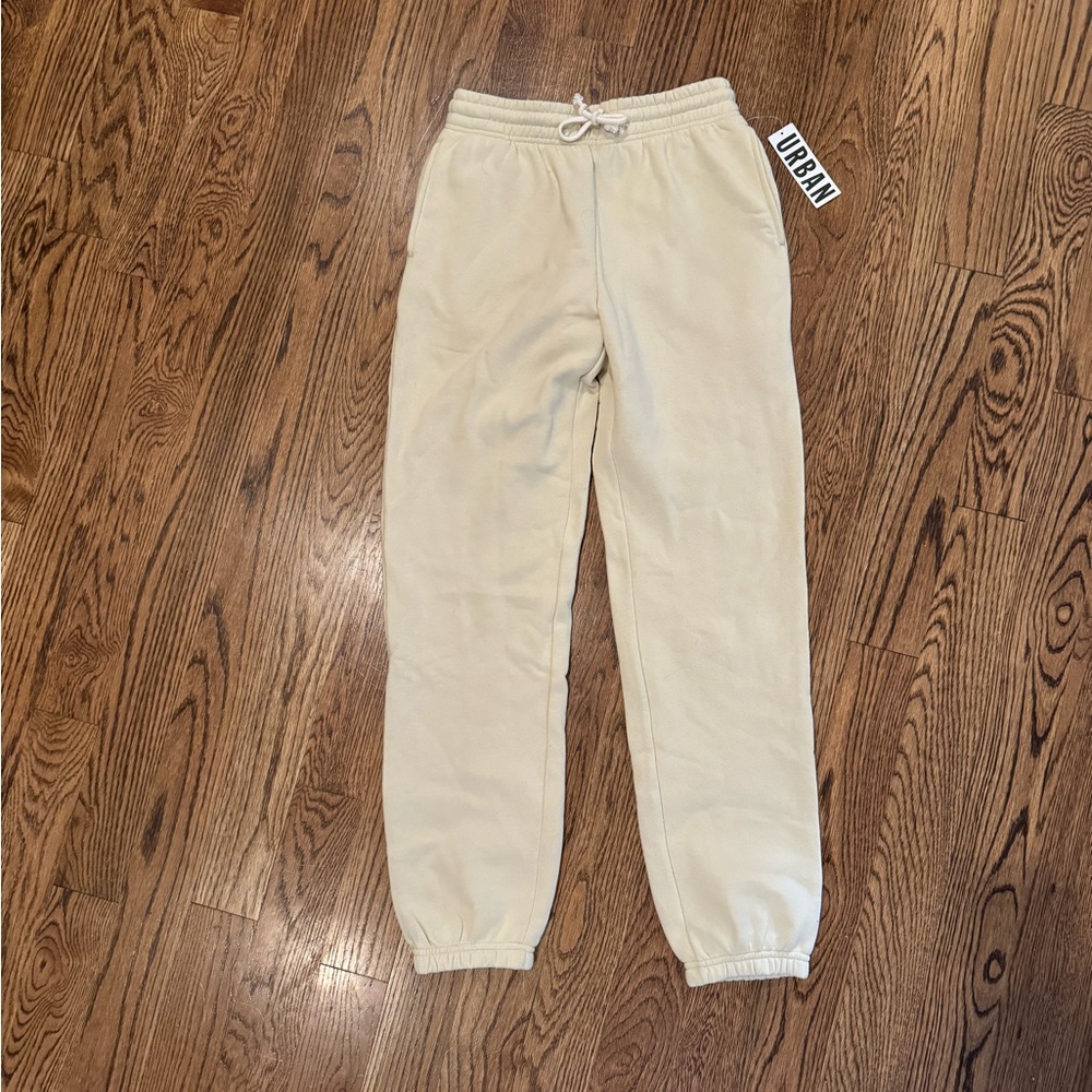 NWT Women’s Urban Outfitters Sweatpants size M